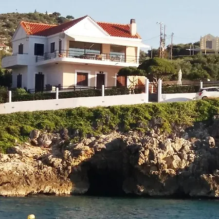 Ostria Seaside Σπίτι διακοπών *